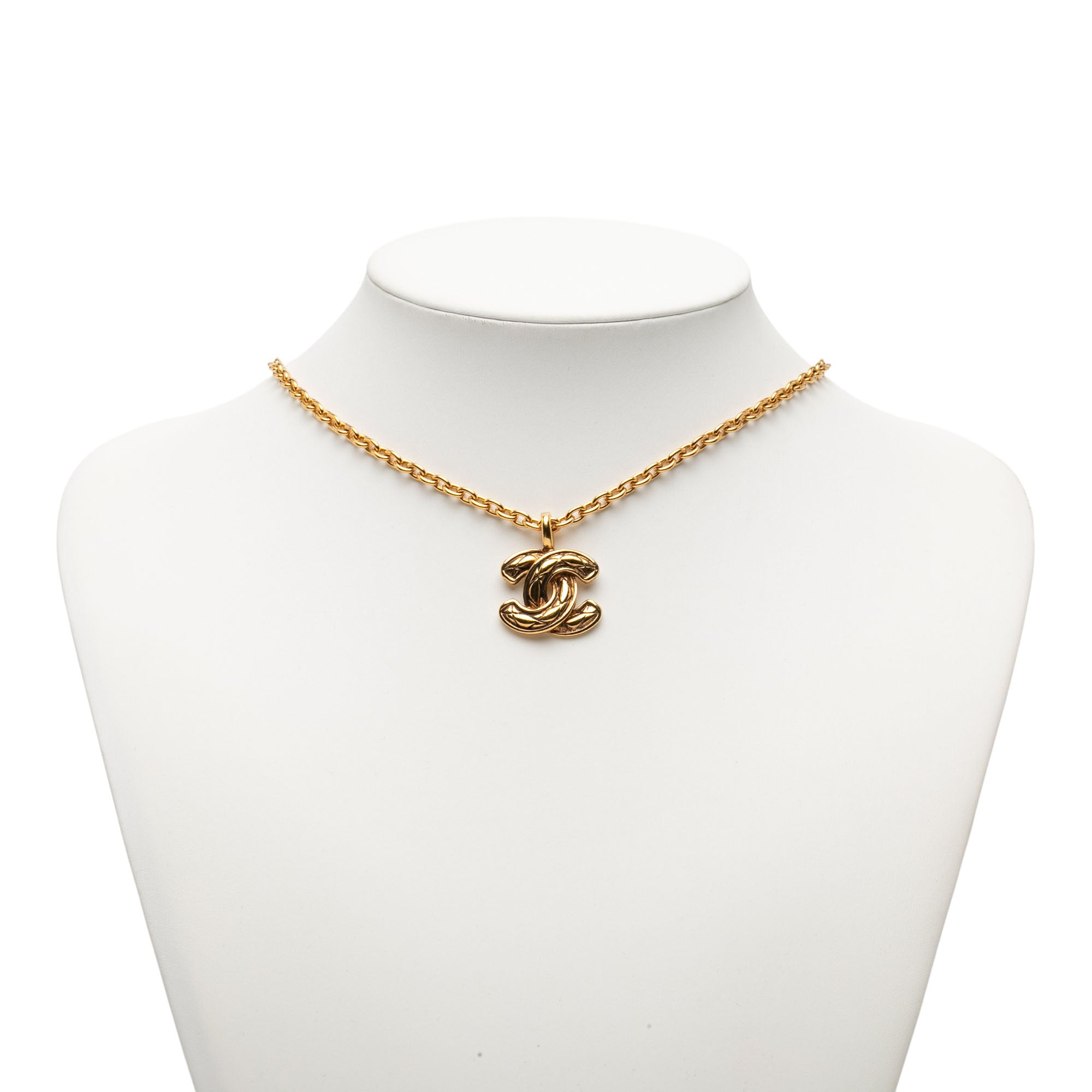 Gold Plated Quilted CC Pendant Necklace - Image 5