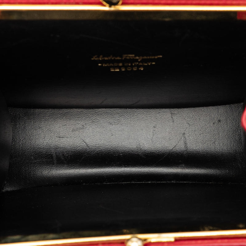Leather Vara Bow Kiss Lock Chain Crossbody - Image 4