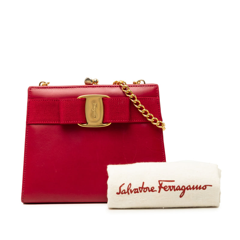 Leather Vara Bow Kiss Lock Chain Crossbody - Image 7