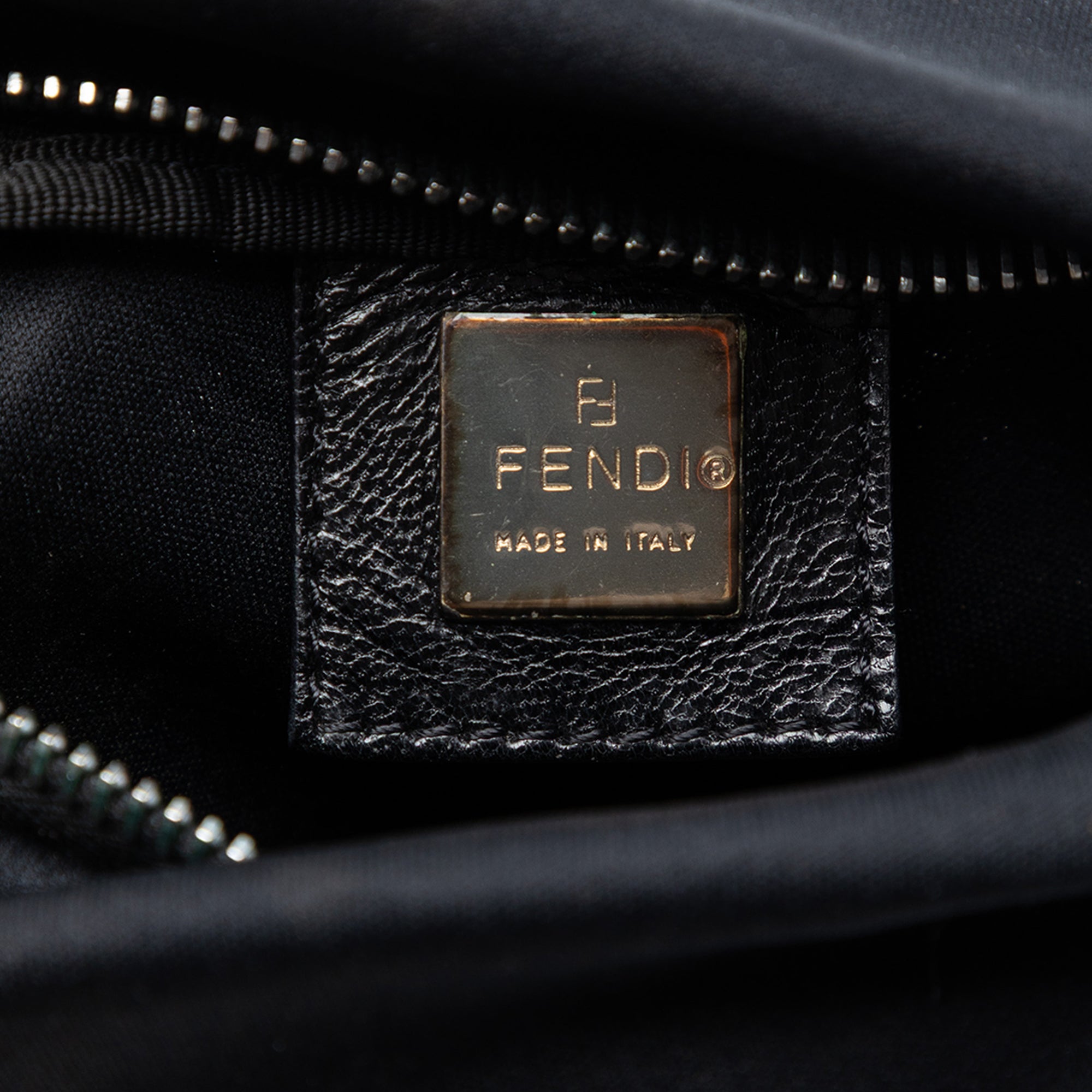 Neoprene FF Shoulder Bag - Image 5