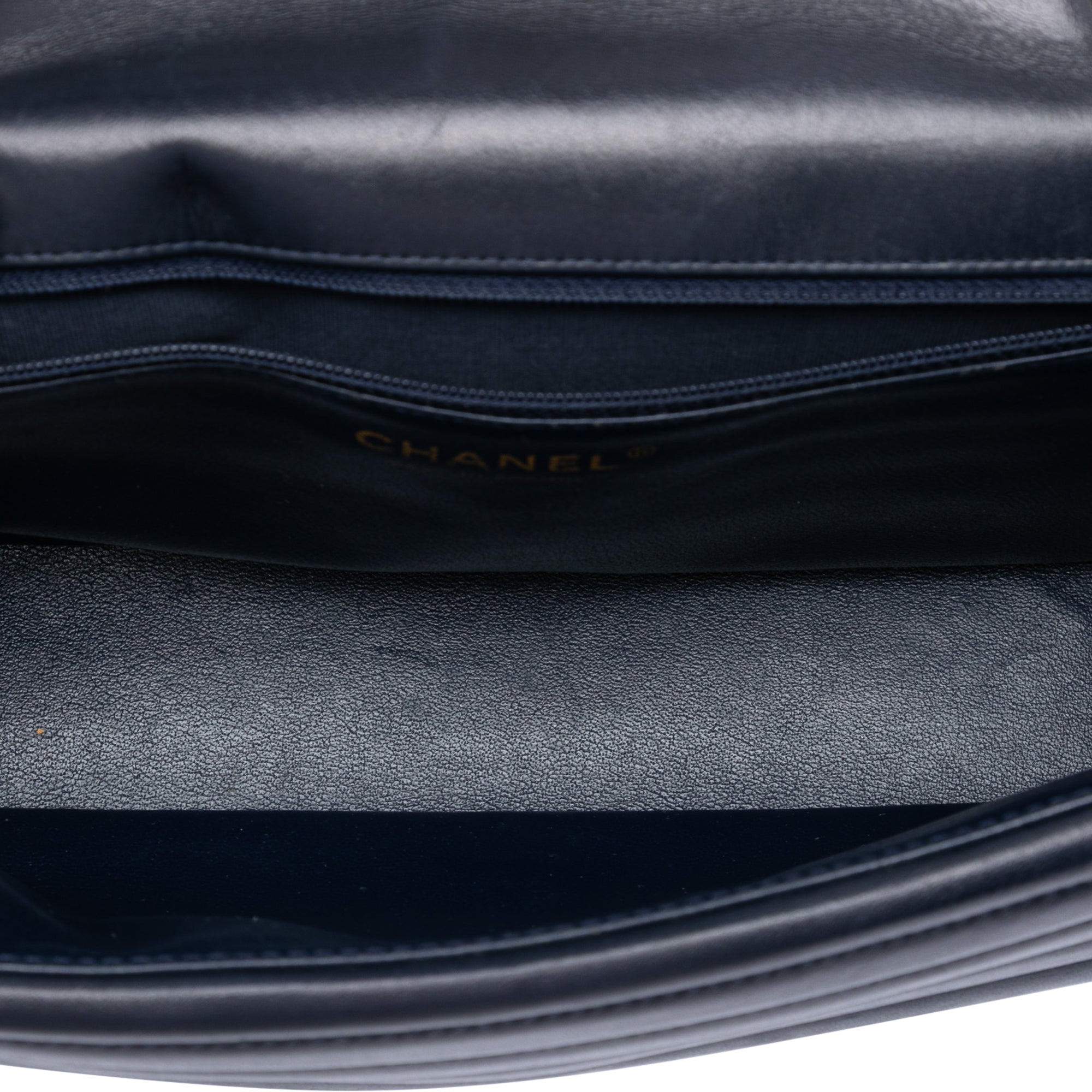 CC Horizontal Quilted Lambskin Double Flap - Image 4