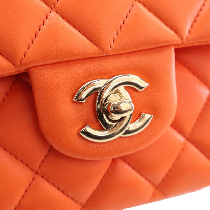 Medium Classic Lambskin Double Flap - Image 4