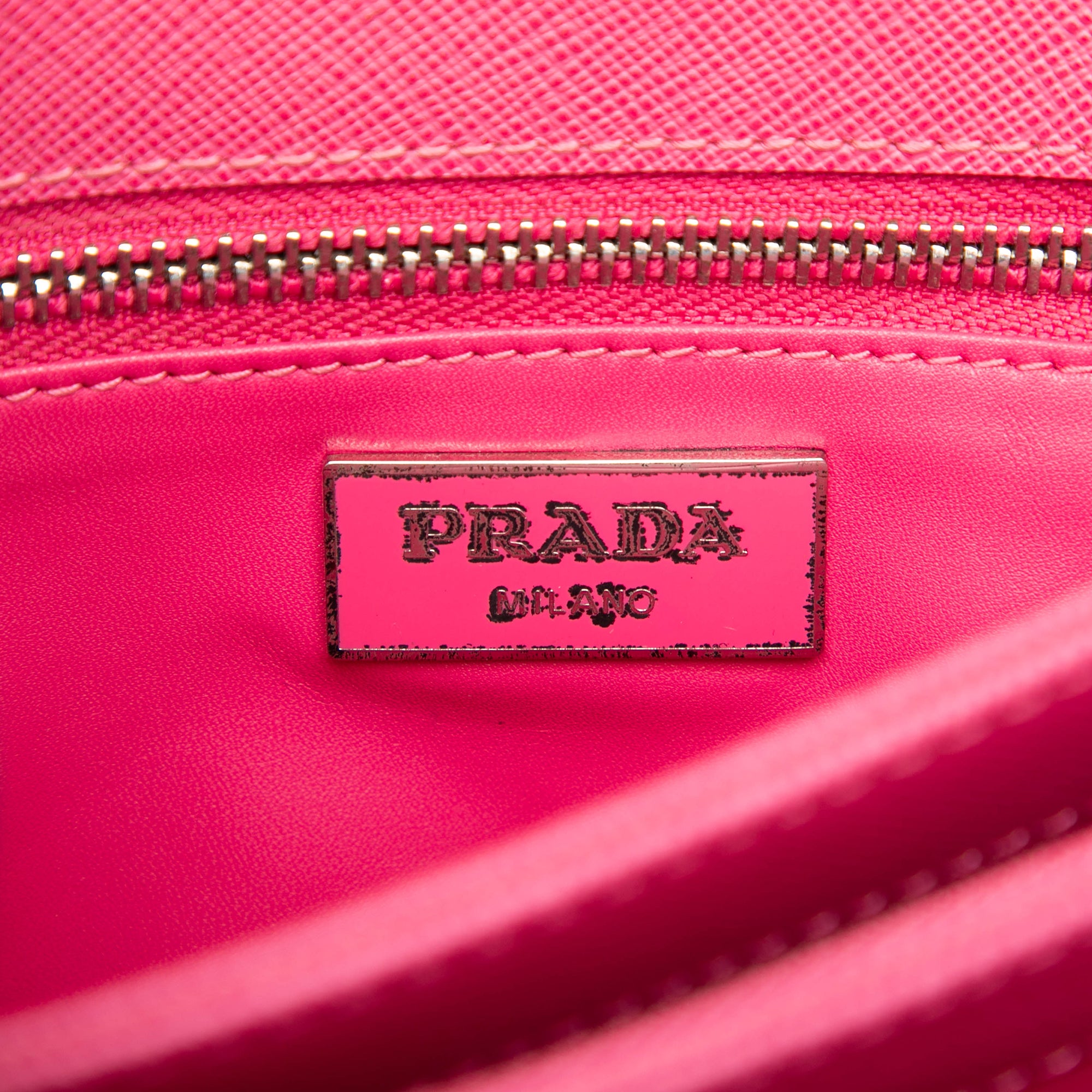 Saffiano Lux Lock Chain Flap - Image 5