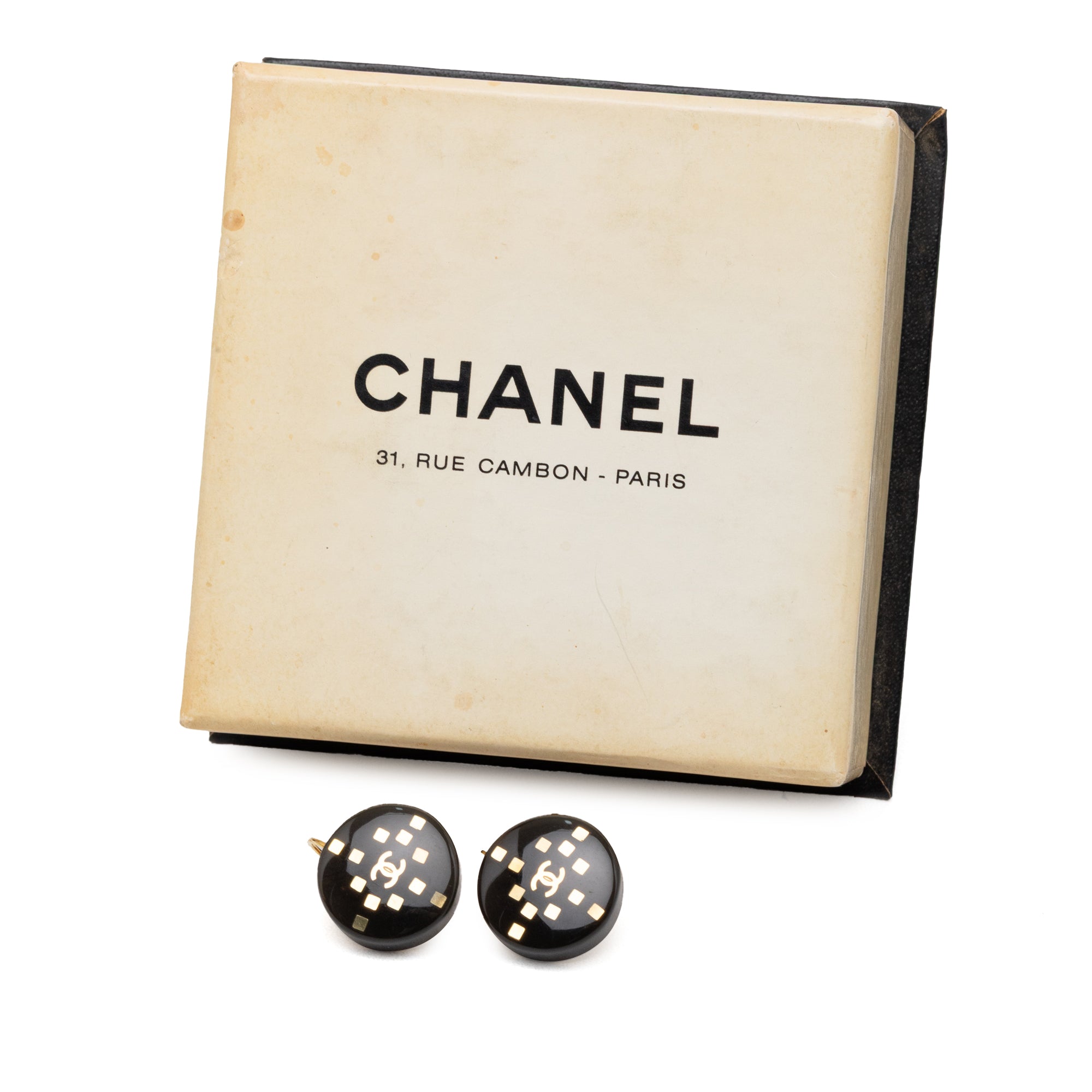 CC Resin and Gold Plated Round Lever Backs Earrings - Image 4