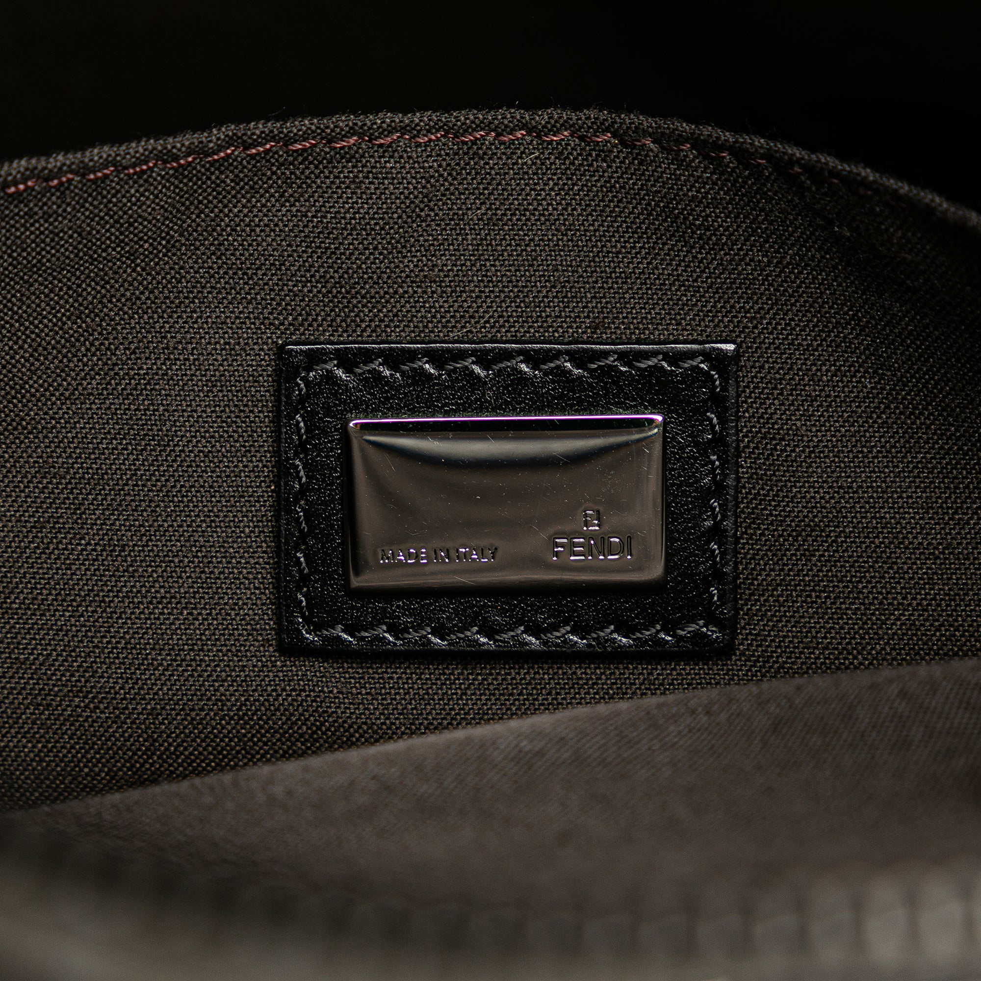 Zucchino Canvas Crossbody - Image 6