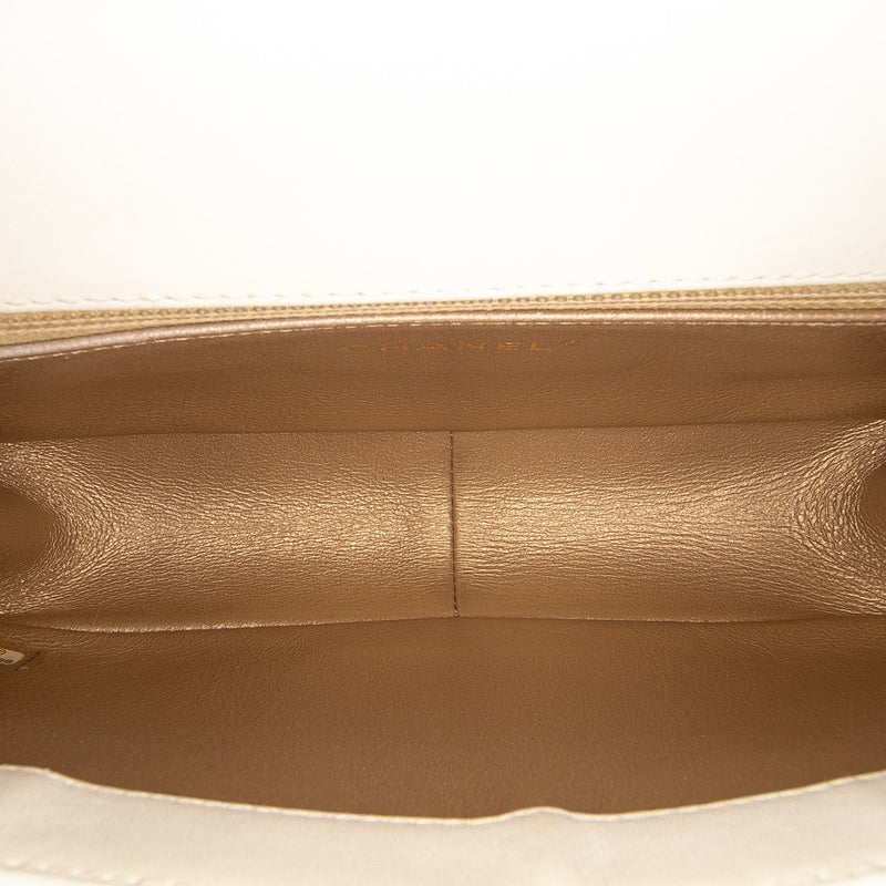 Medium Quilted Calfskin Octagon CC Clasp Flap - Image 6