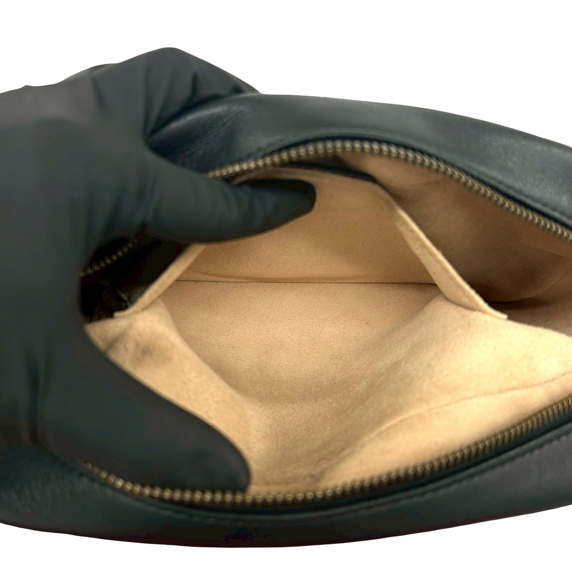 Small GG Marmont Matelasse Calfskin Crossbody - Image 4