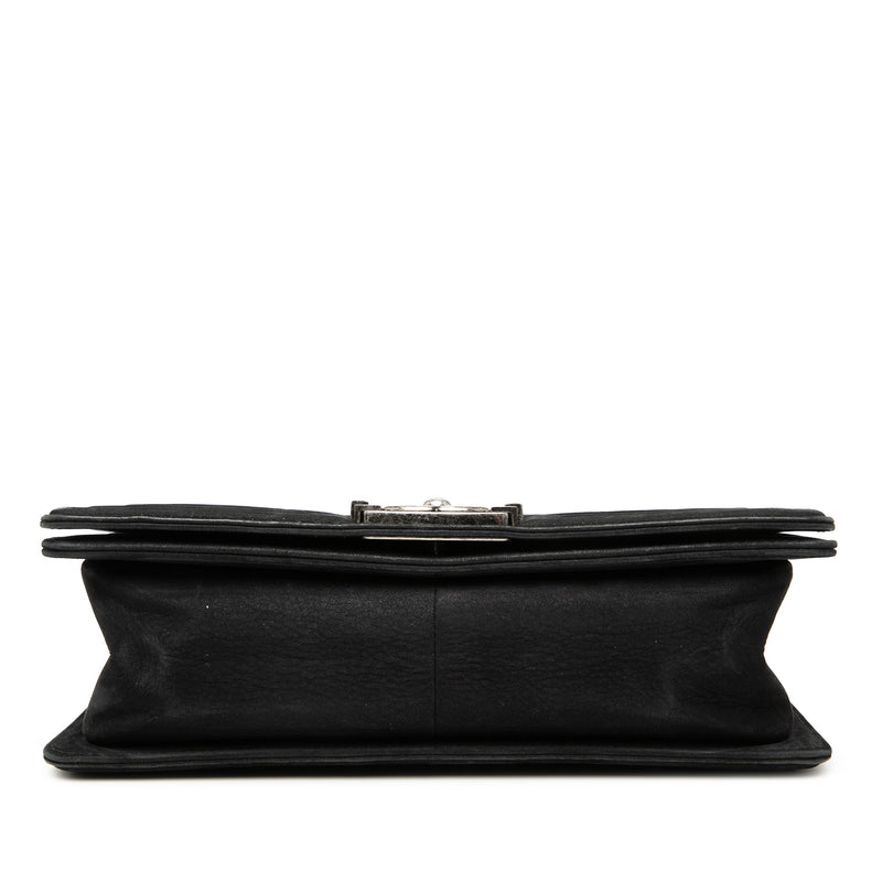 Old Medium Chevron Suede Boy Flap - Image 3