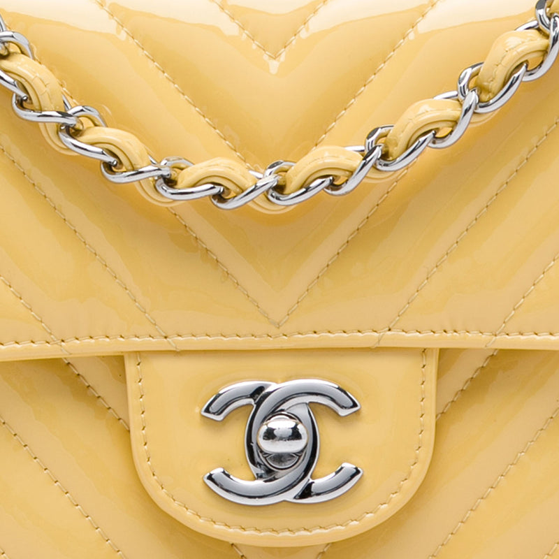 Mini Rectangular Classic Chevron Patent Single Flap - Image 5