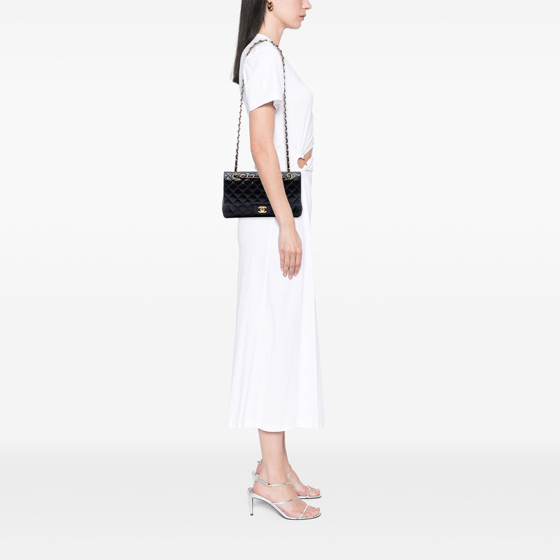 Medium Classic Lambskin Double Flap - Image 6