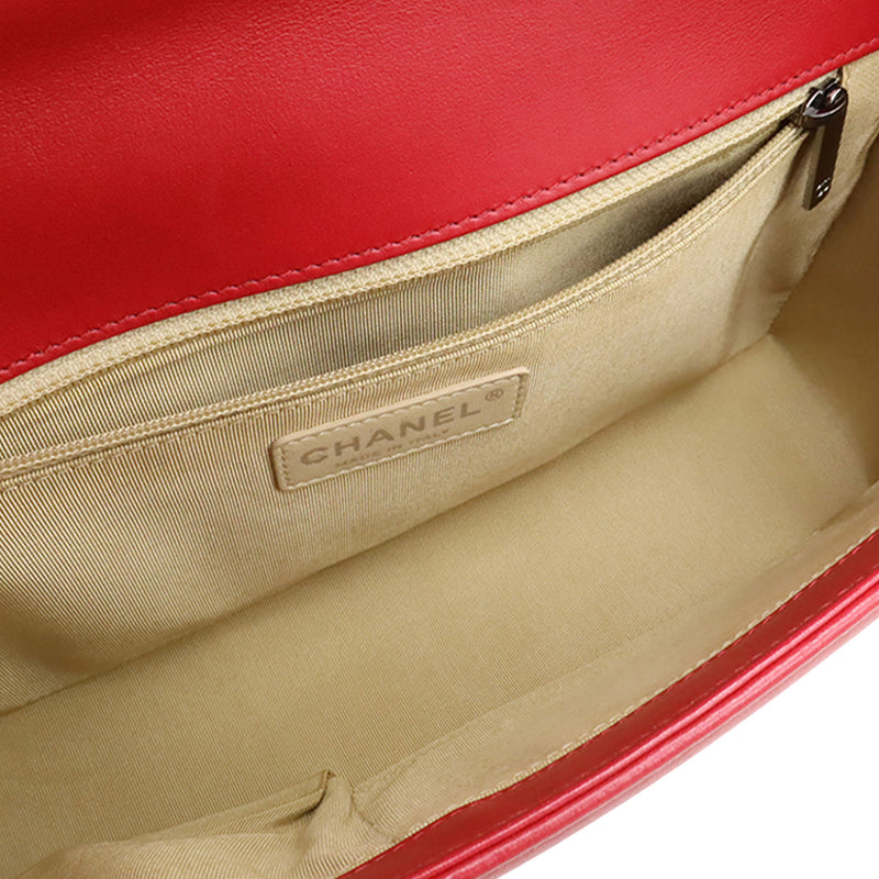 Medium Chevron and Diamond Quilted Lambskin Boy Flap - Image 3