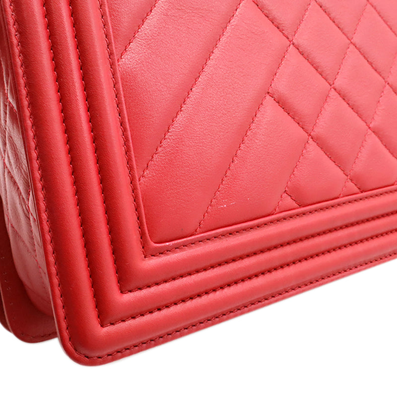Medium Chevron and Diamond Quilted Lambskin Boy Flap - Image 7