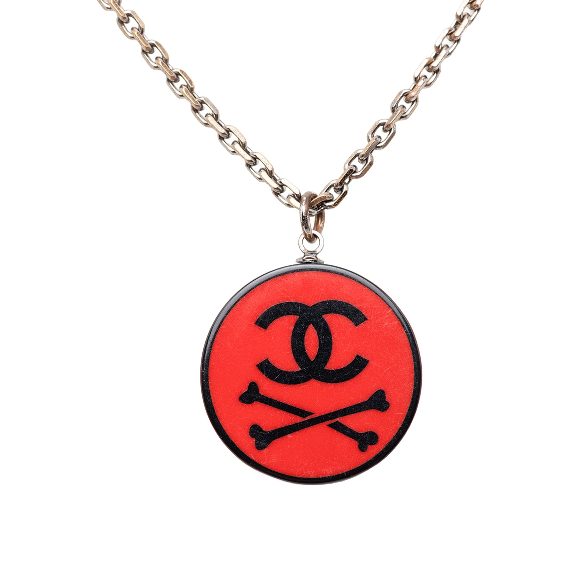 CC Gold Plated Resin Crossbones Round Pendant Necklace - Image 2