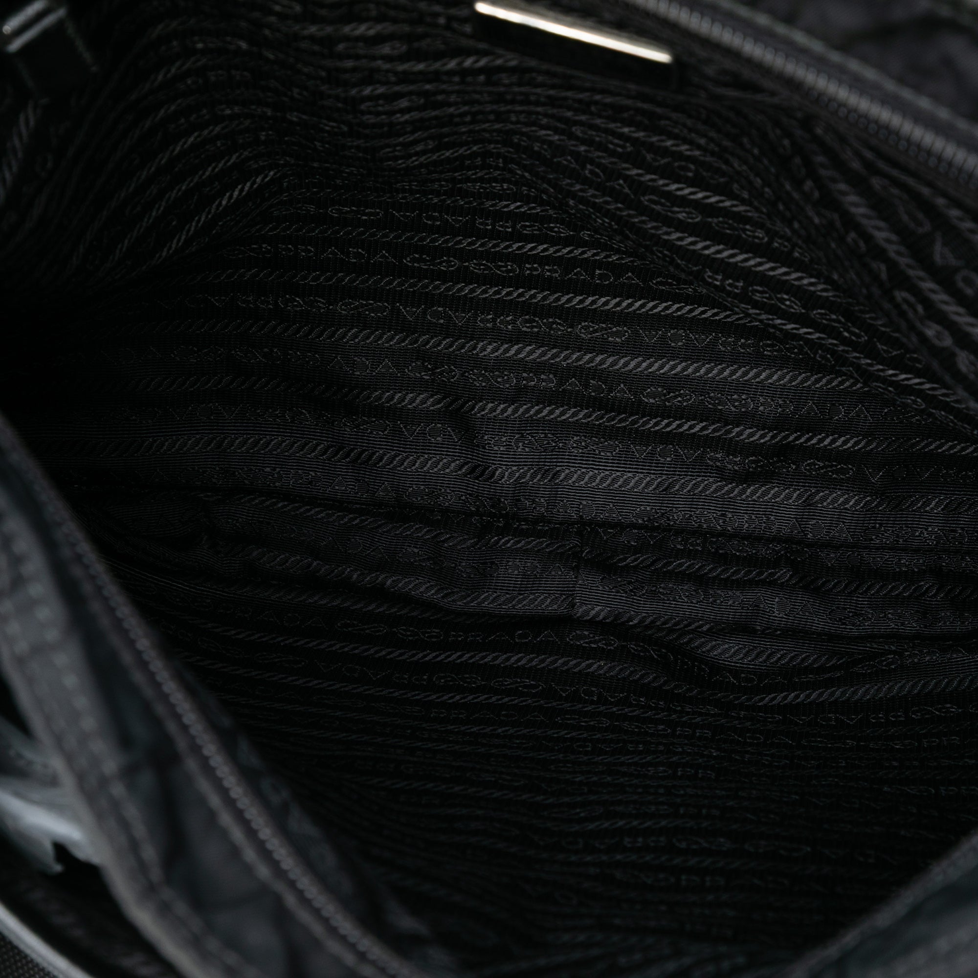 Tessuto Zip Top Crossbody - Image 4