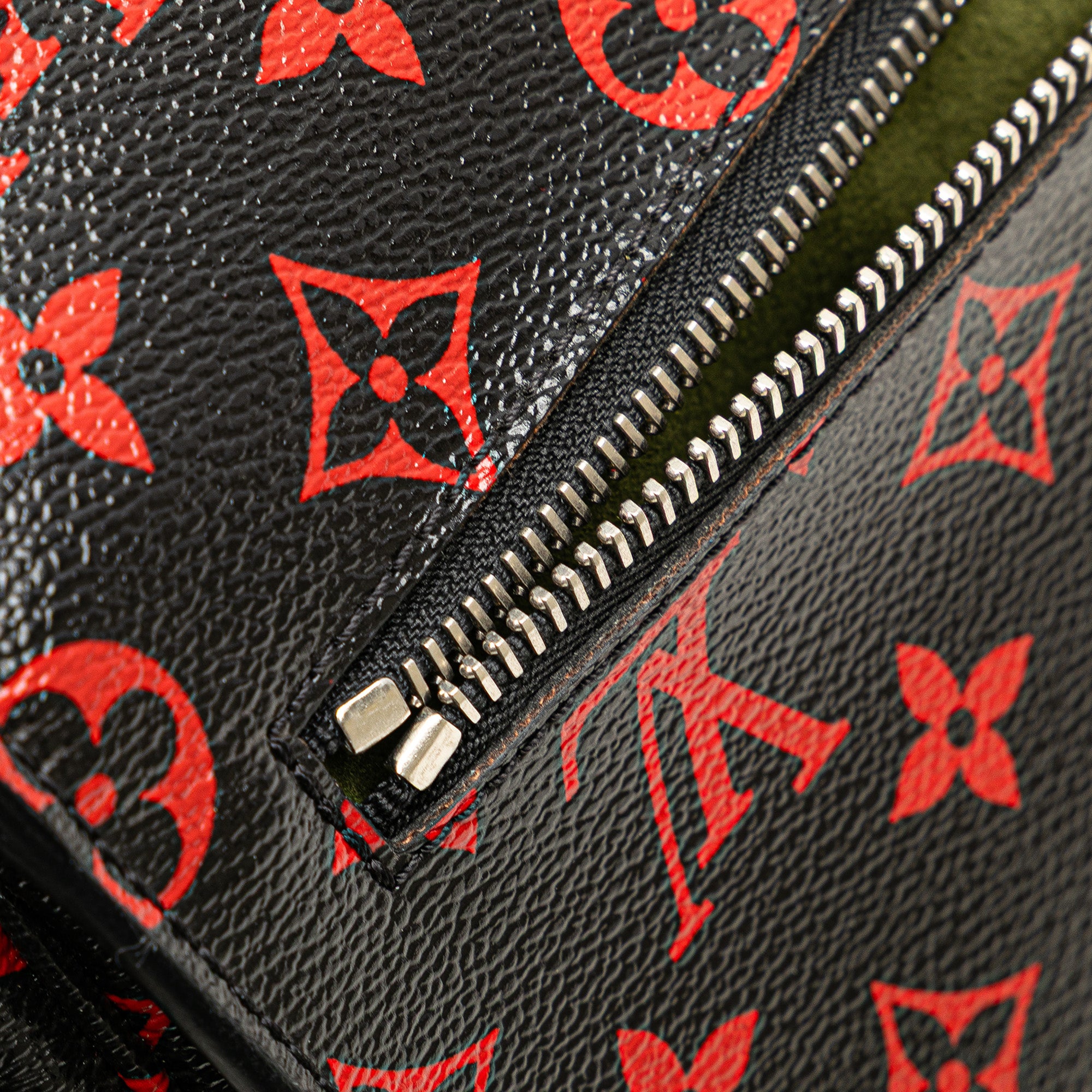 Monogram Infrarouge Pochette Metis - Image 7
