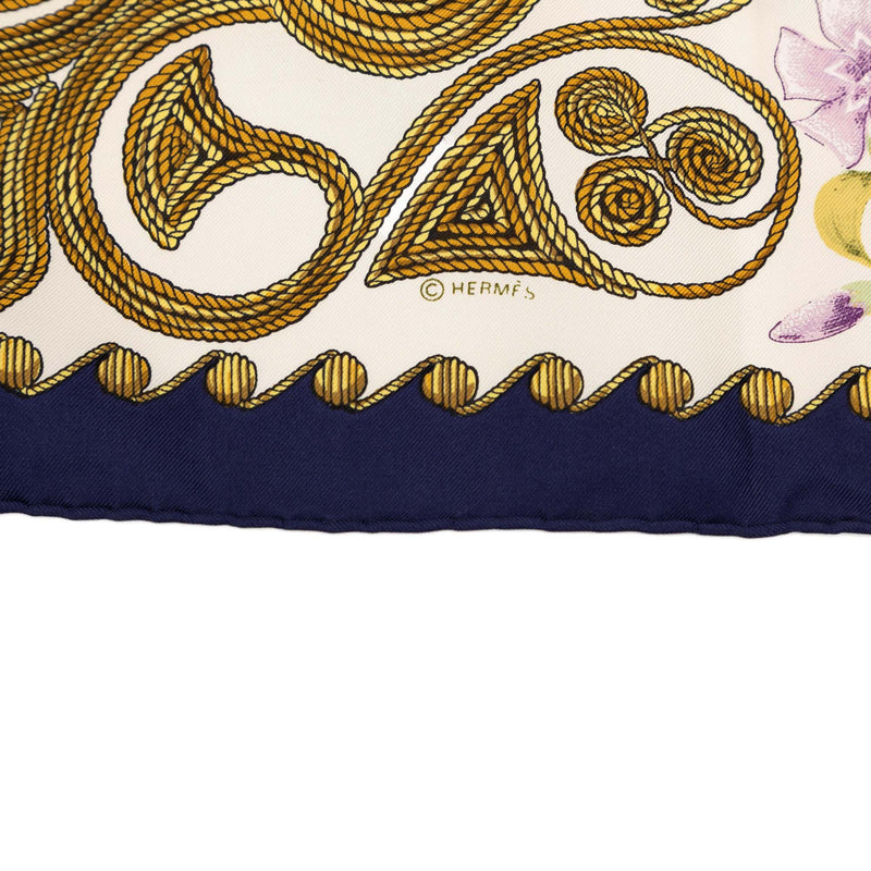 Arabesques Silk Scarf 90 - Image 2