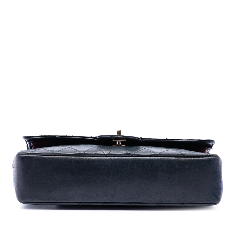 Medium Classic Lambskin Double Flap - Image 3