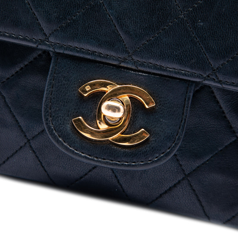 Medium Classic Lambskin Double Flap - Image 5