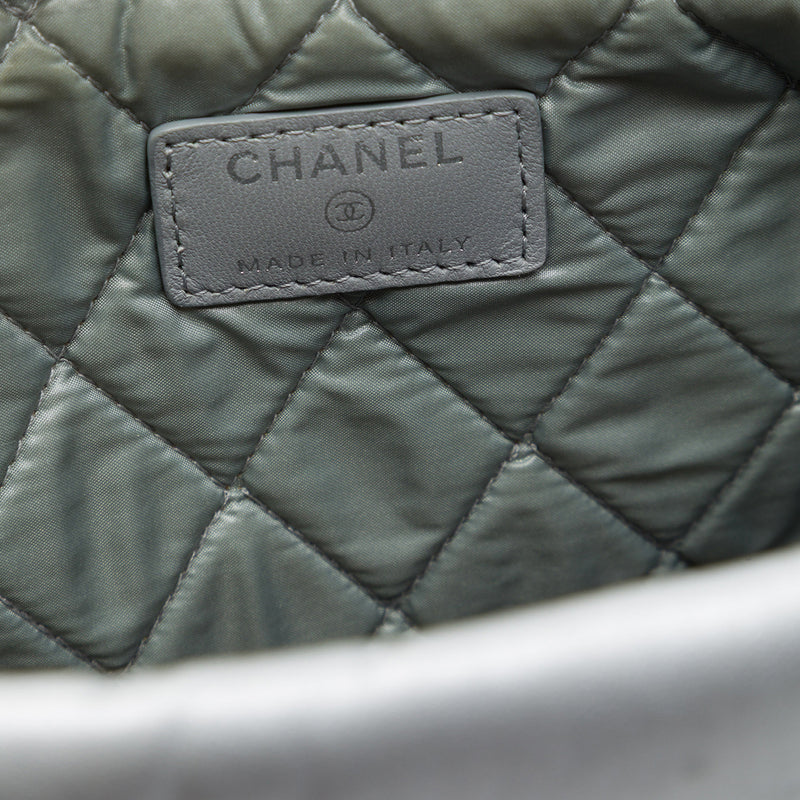 Large Quilted Lambskin Colorblock Patchwork O Case Clutch - Image 5
