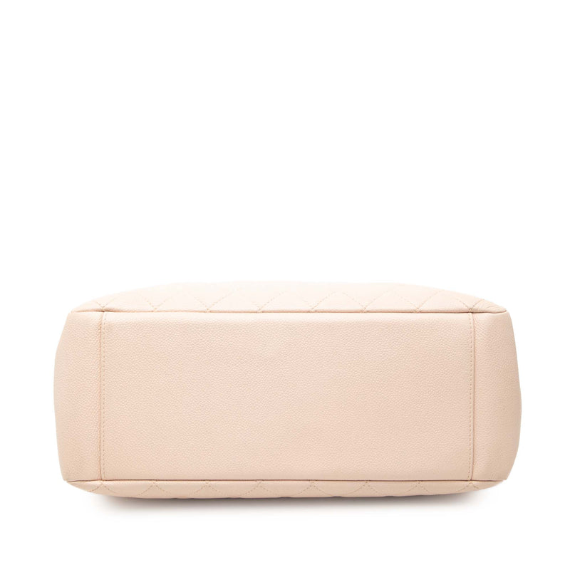 Caviar Grand Shopping Tote - Image 3