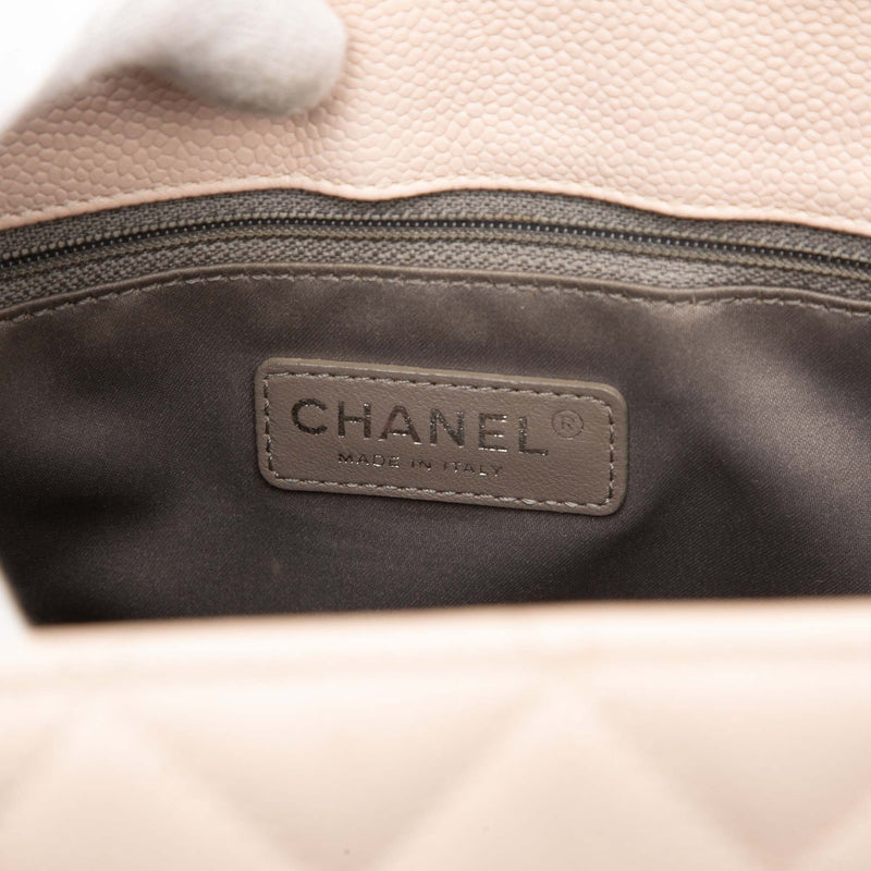 Caviar Grand Shopping Tote - Image 5