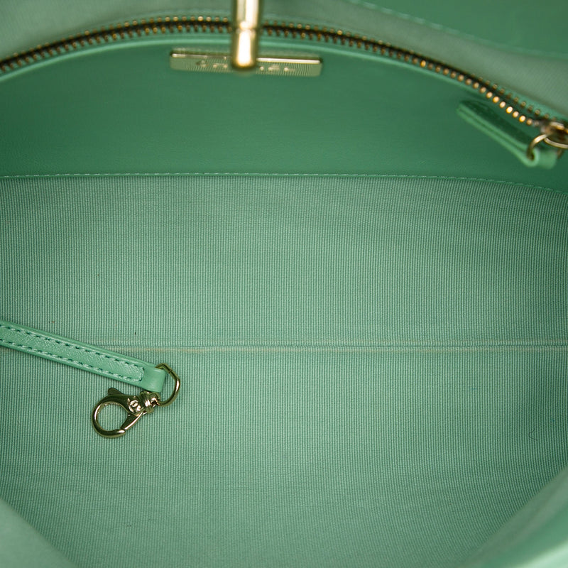 Small Quilted Shiny Lambskin 31 Shopping Bag - Image 4