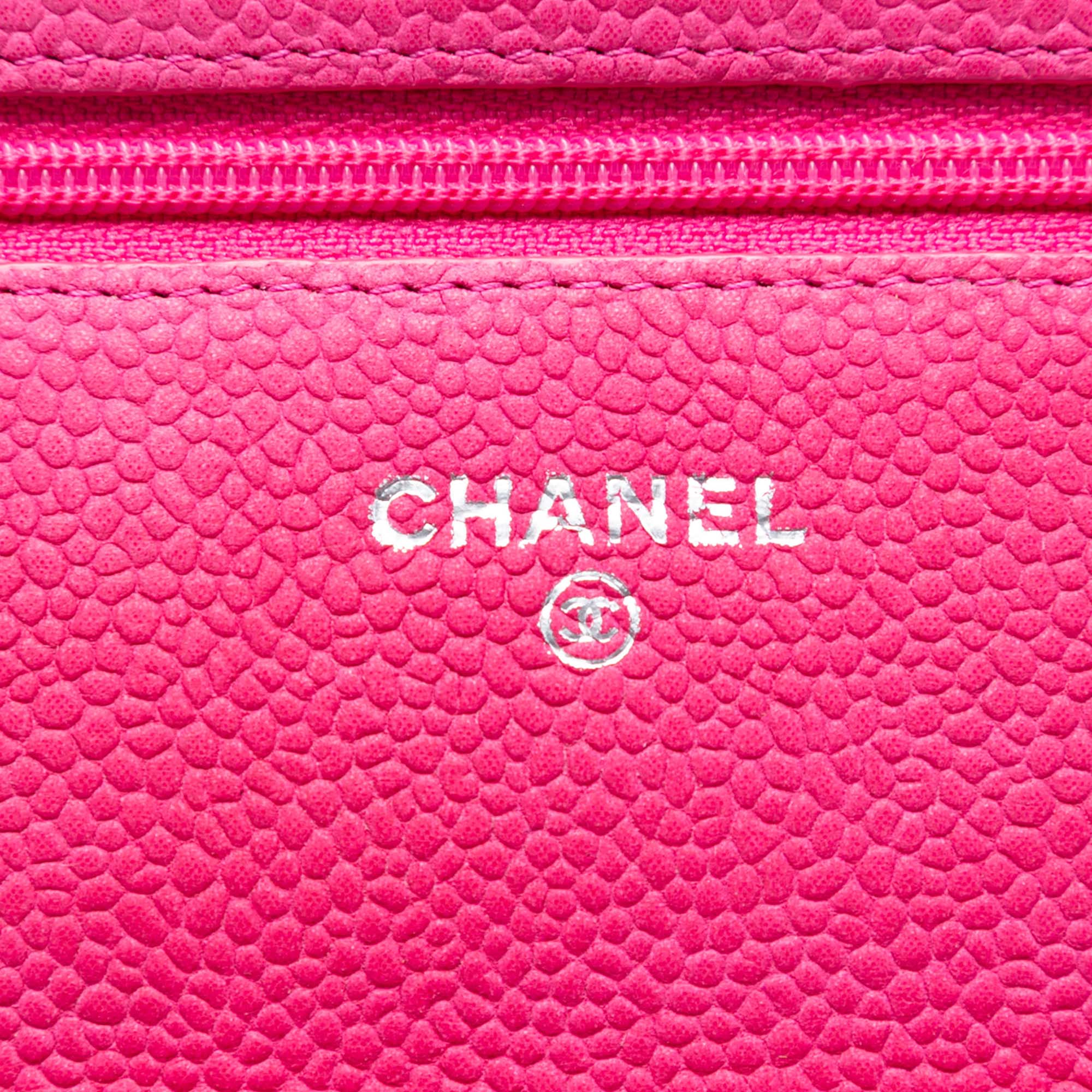 CC Quilted Caviar Wallet on Chain - Image 5