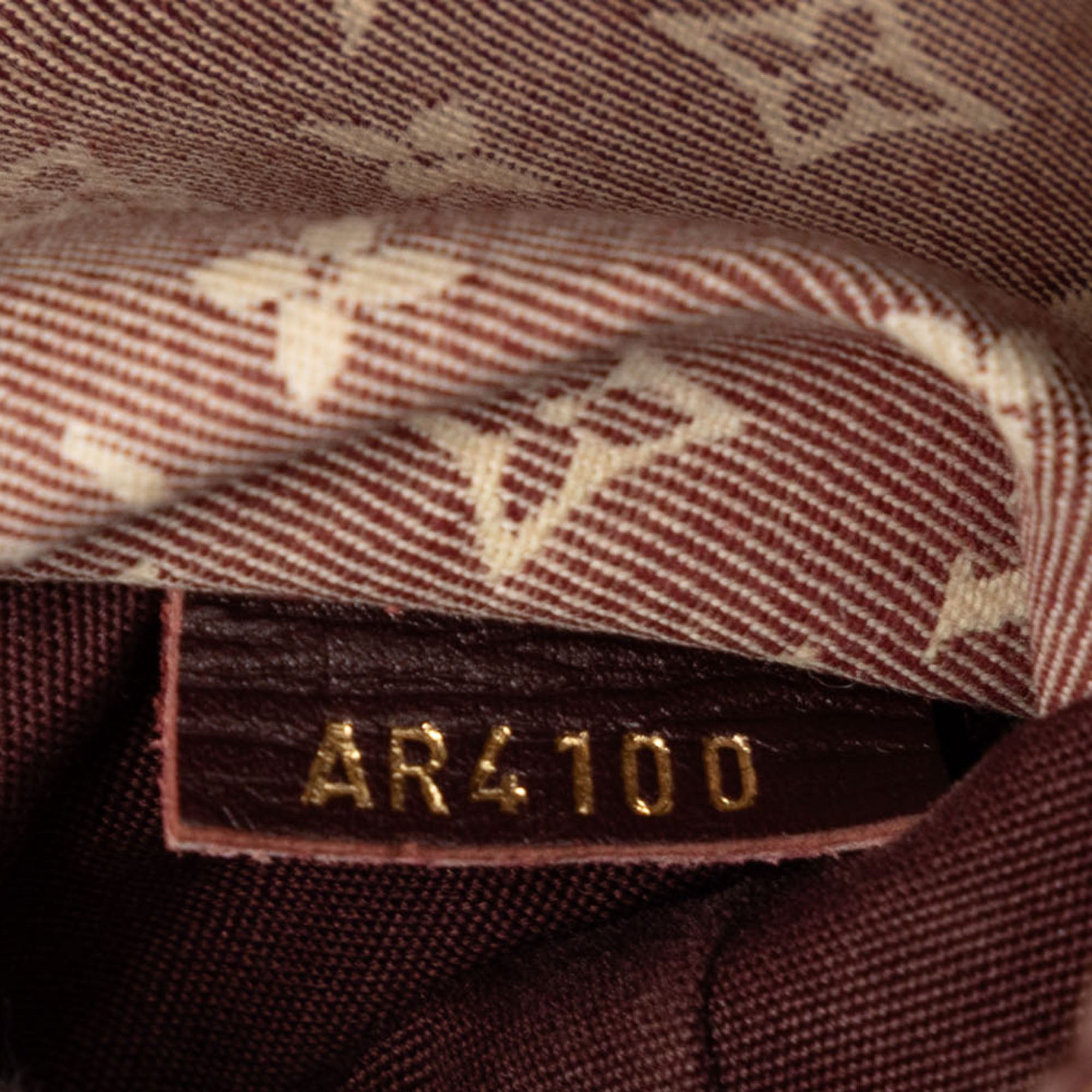 Monogram Idylle Romance - Image 5