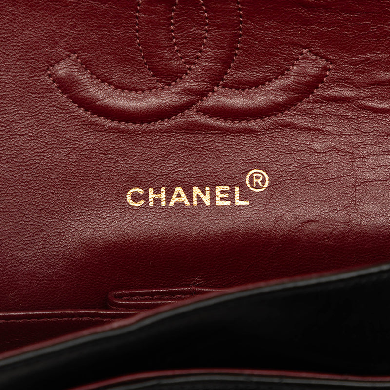 Medium Classic Lambskin Double Flap - Image 5