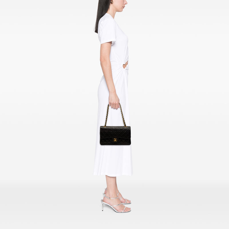 Medium Classic Lambskin Double Flap - Image 6