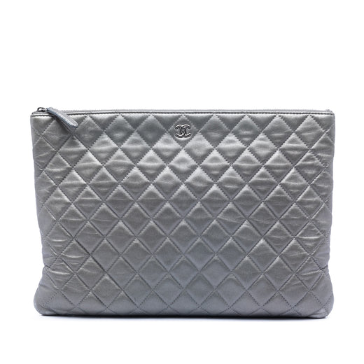 Large Quilted Metallic Lambskin O Case Clutch - Image 1