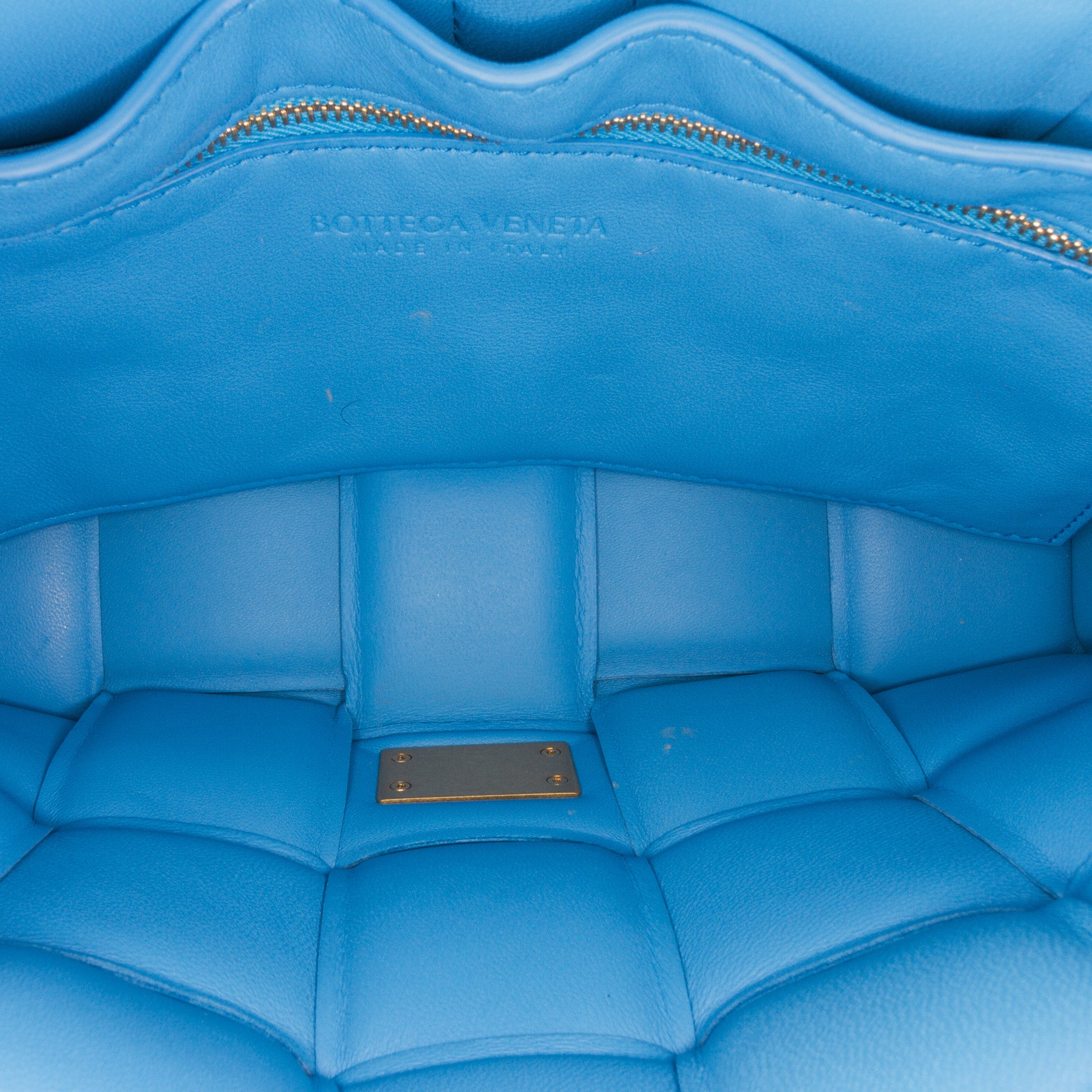 Nappa Intrecciato Padded Chain Cassette Satchel - Image 6
