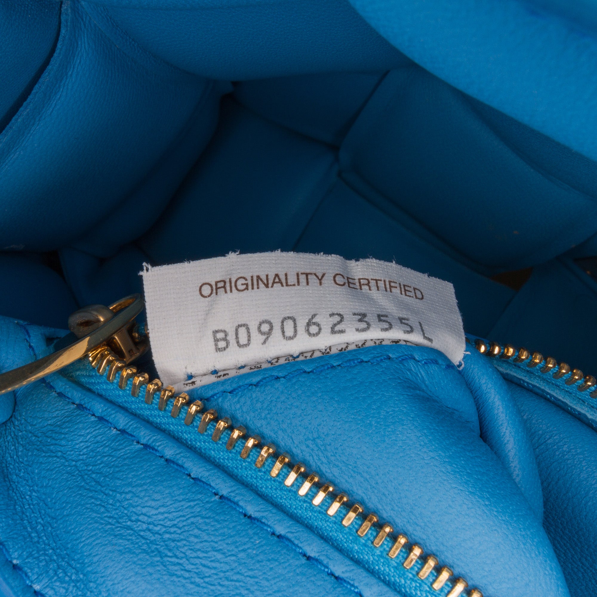 Nappa Intrecciato Padded Chain Cassette Satchel - Image 8