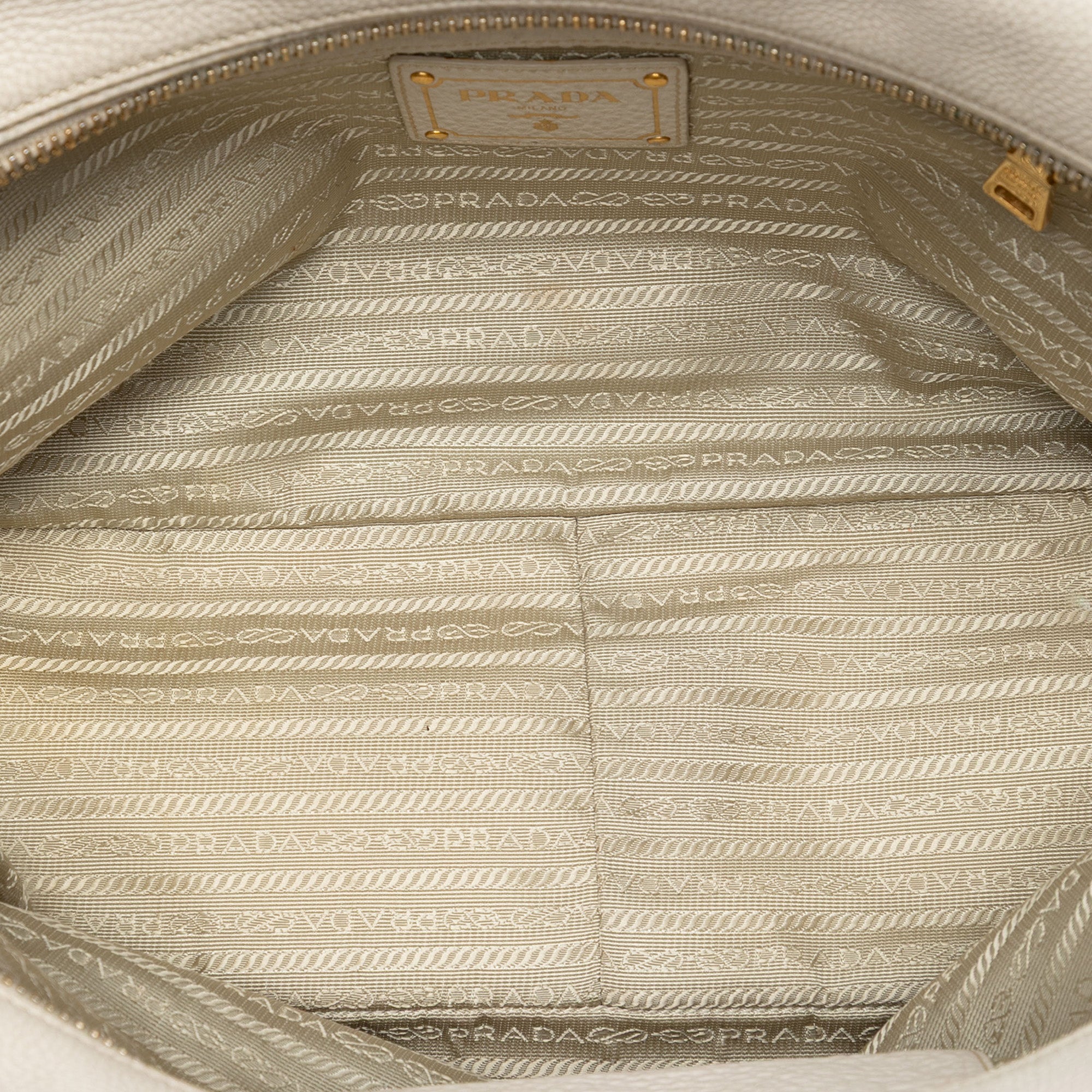Vitello Daino Bauletto Bag - Image 4