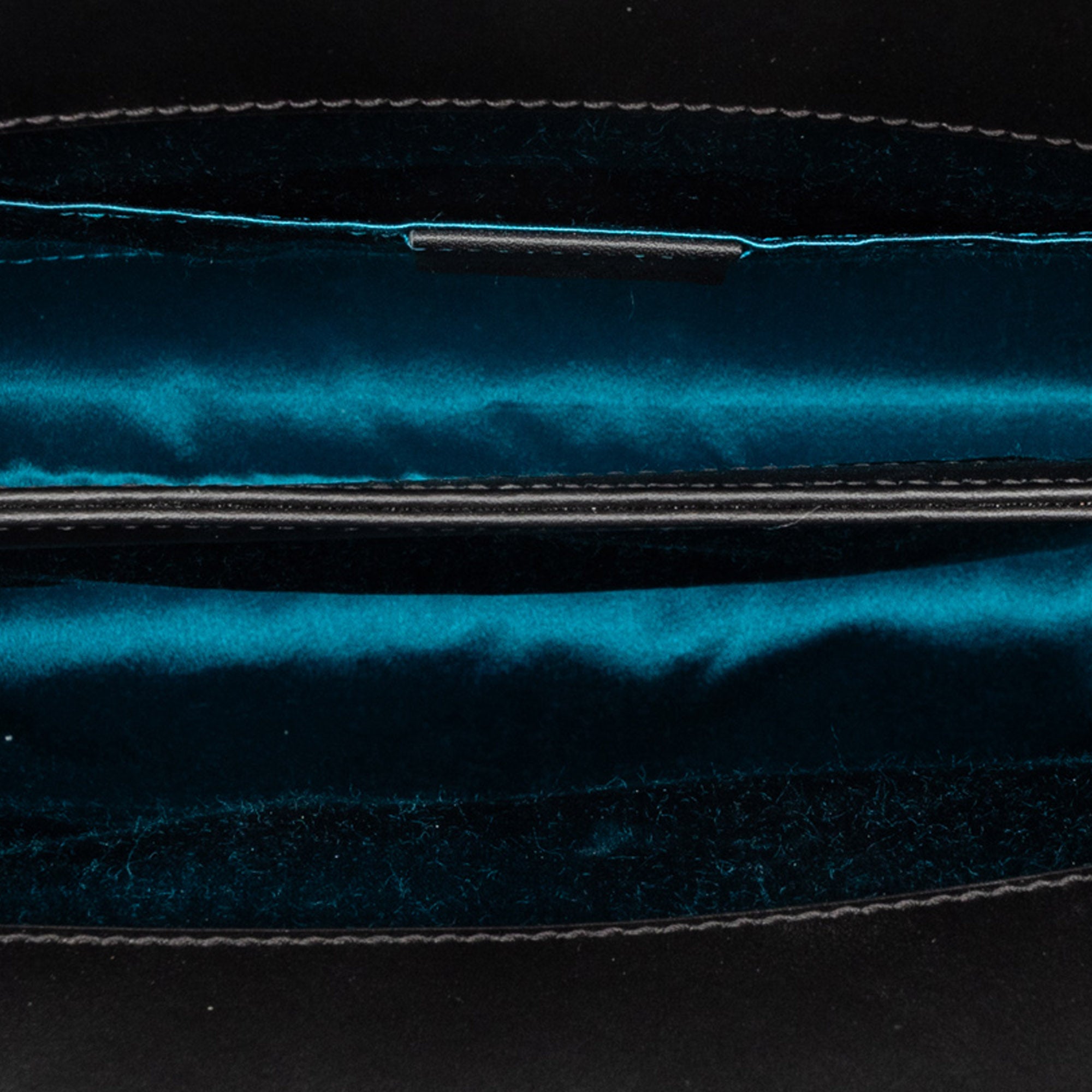 Small Suede Web Ophidia Chain Crossbody - Image 4
