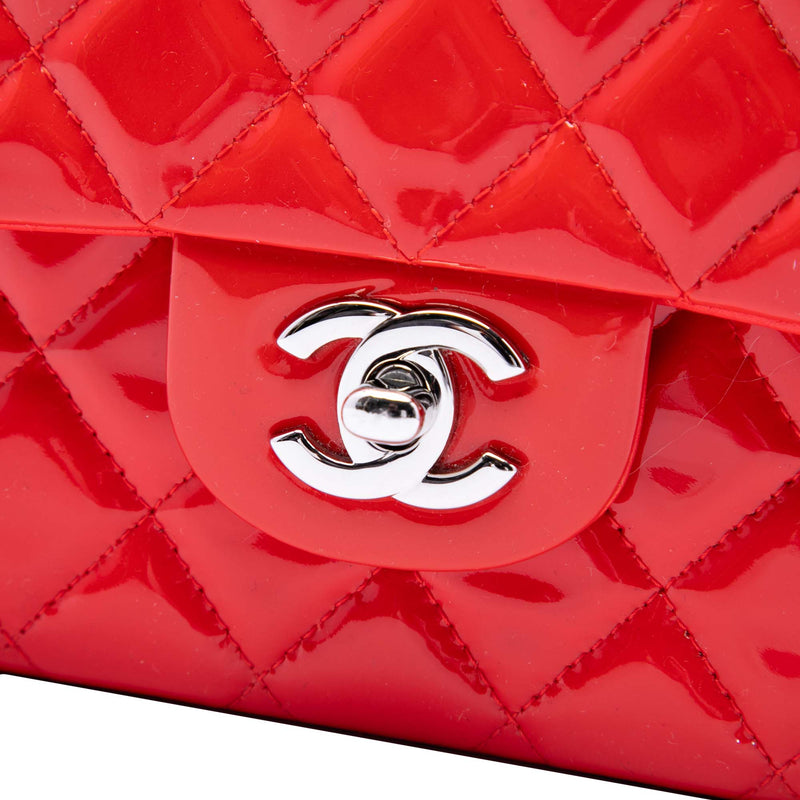 Medium Classic Patent Double Flap - Image 5