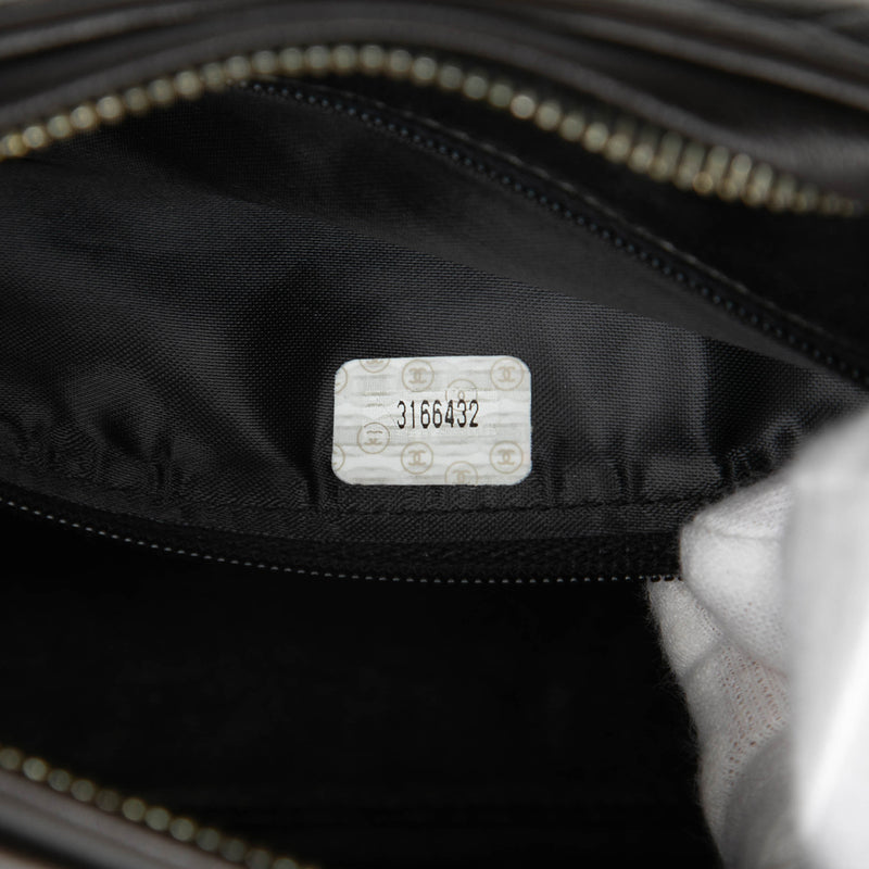 CC Diamond Quilted Lambskin Tassel Camera Bag - Image 6