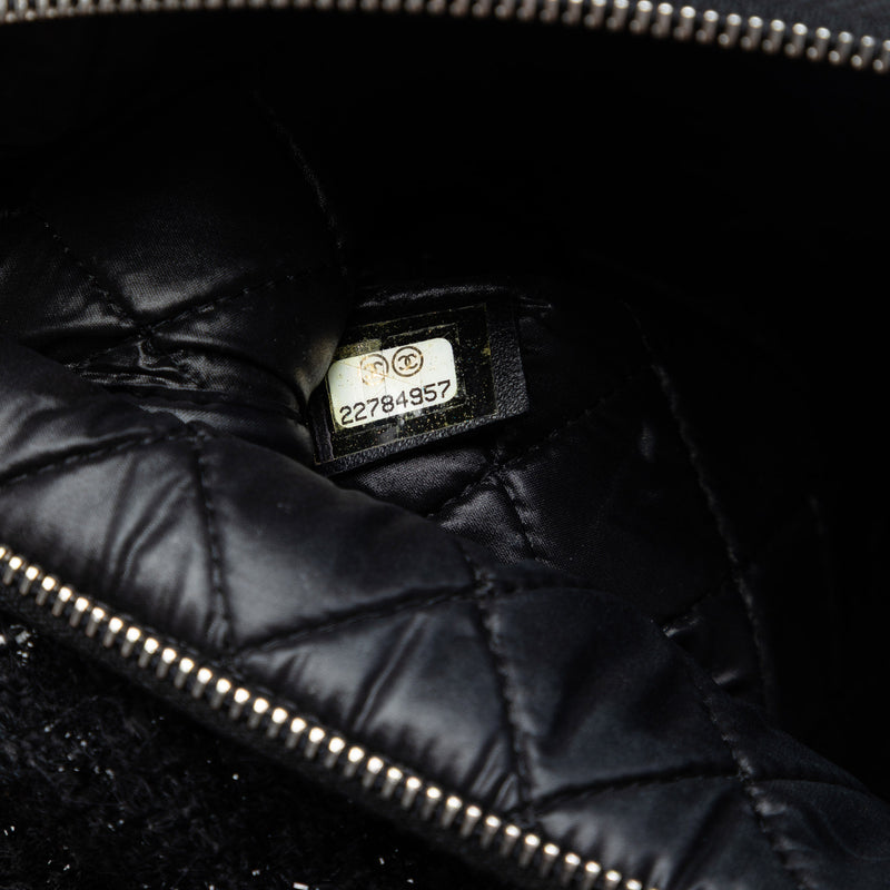 Large Quilted Tweed and Lambskin Camellia O Case Clutch - Image 6