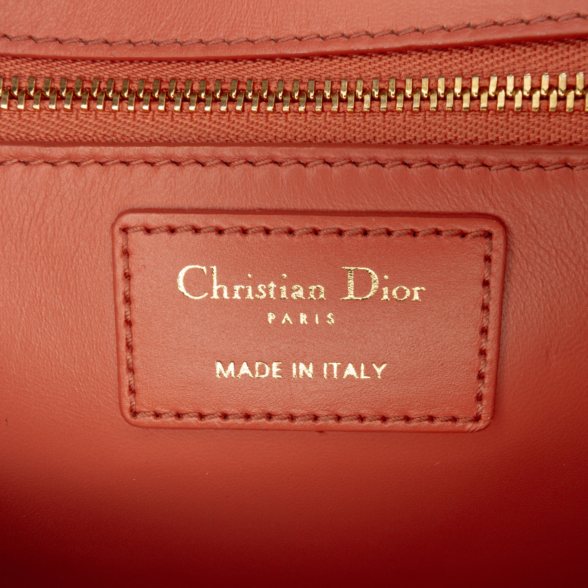 Leather 30 Montaigne Flap - Image 5