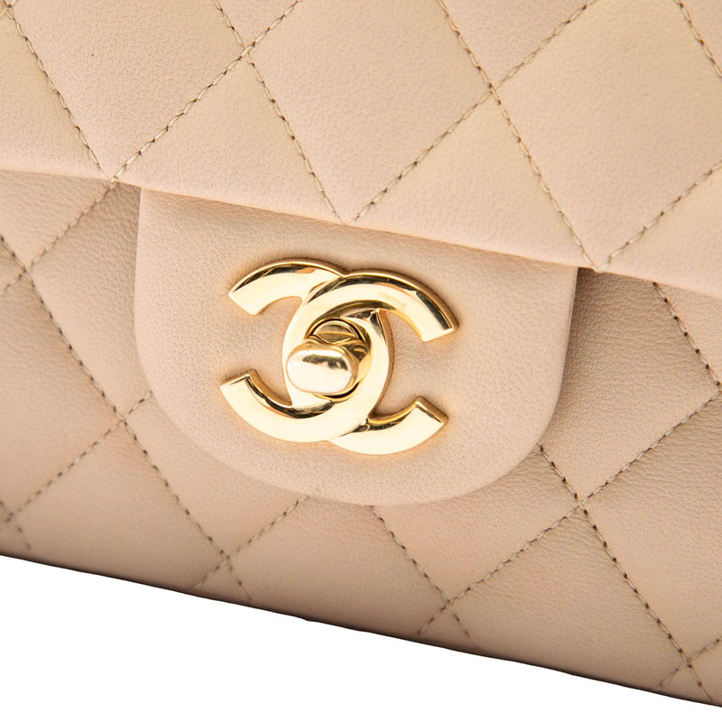 Medium Classic Lambskin Double Flap - Image 5