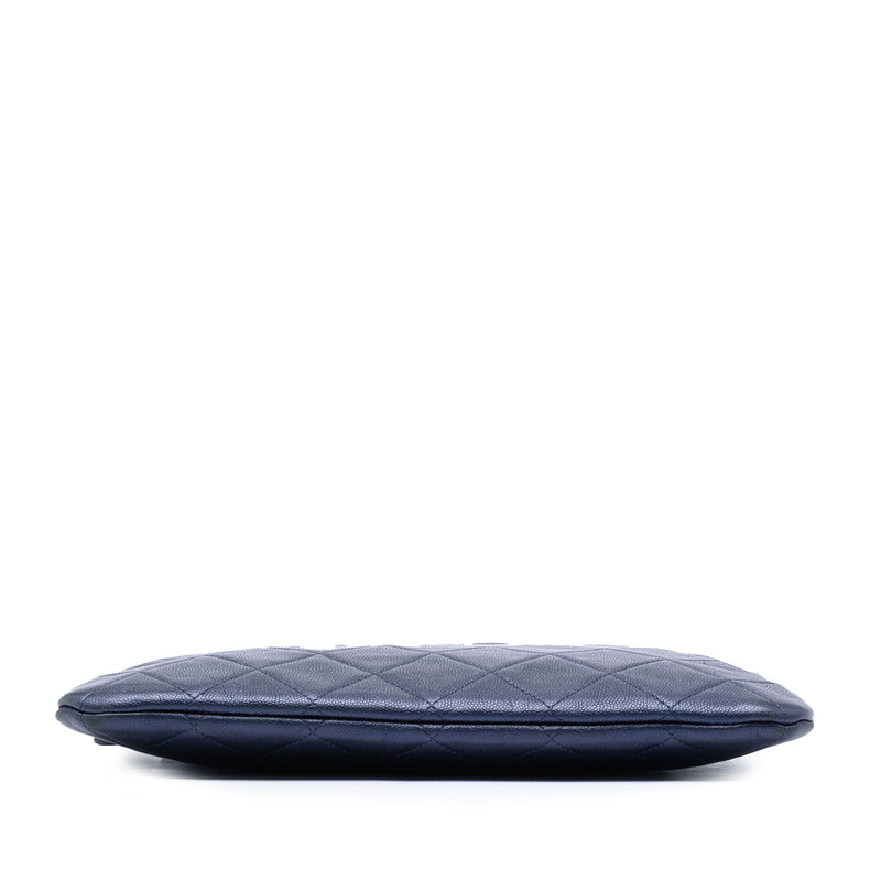 Medium CC Quilted Caviar O Case Clutch - Image 3