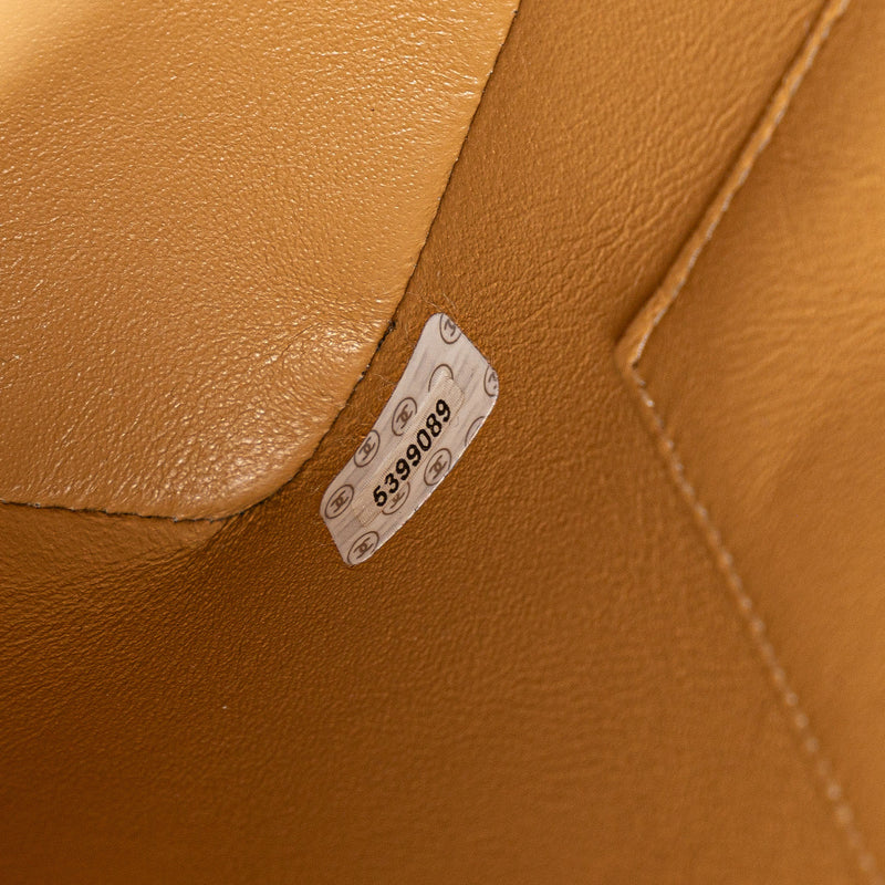 Caviar Medallion Tote - Image 7