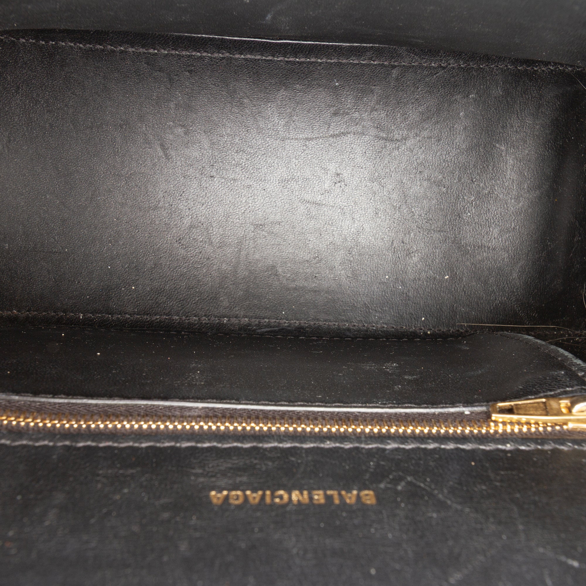 Small Shiny Box Calfskin Hourglass Top Handle Bag - Image 5