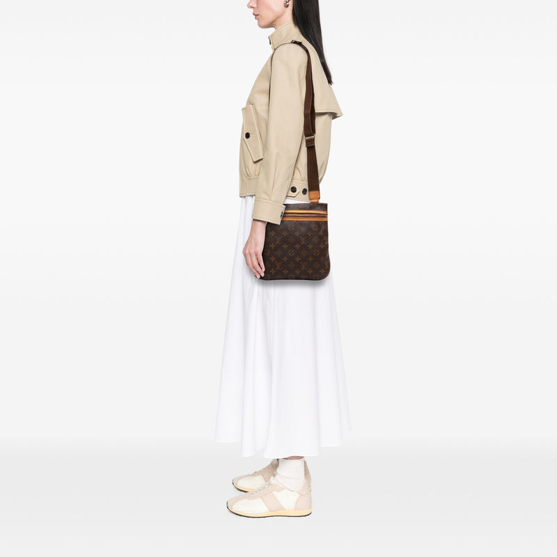 Monogram Bosphore Pochette - Image 6