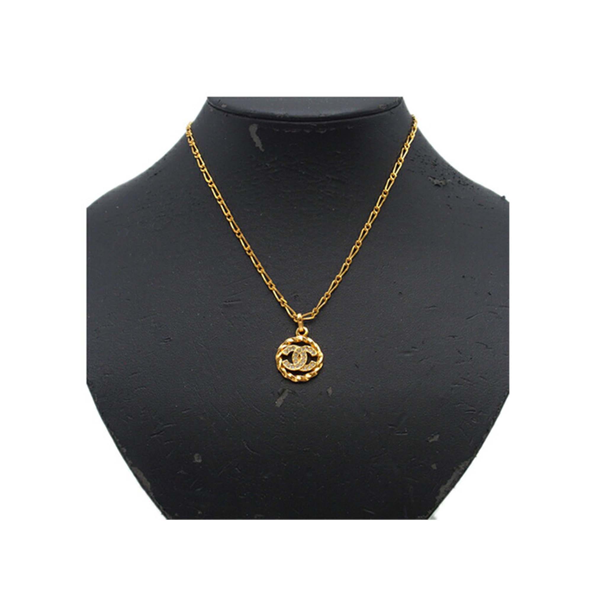CC Gold Plated Strass Round Pendant Necklace - Image 10