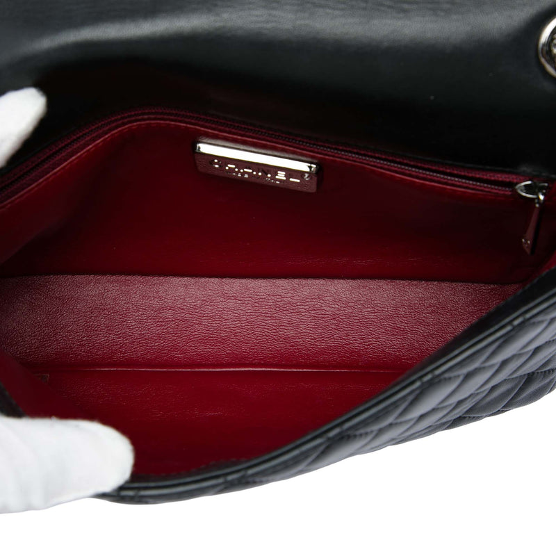 Medium Quilted Lambskin Westminster Pearl Flap - Image 4