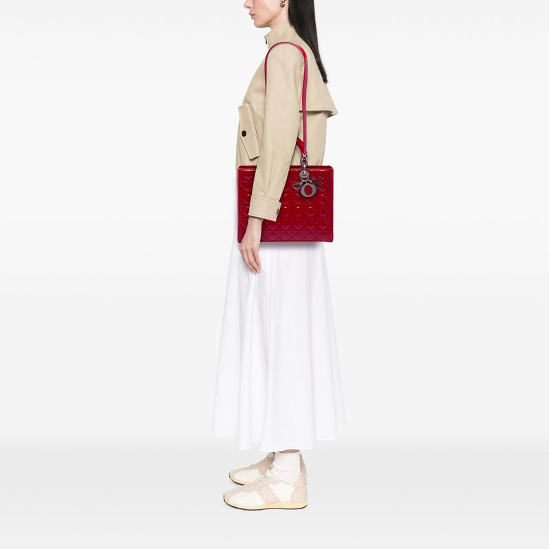 Large Patent Cannage Lady Dior - Image 5