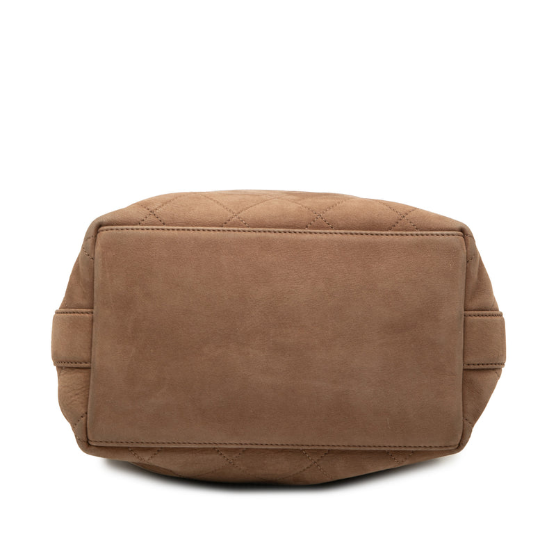 Small CC Quilted Suede On My Shoulder Drawstring Bucket Bag - Image 3