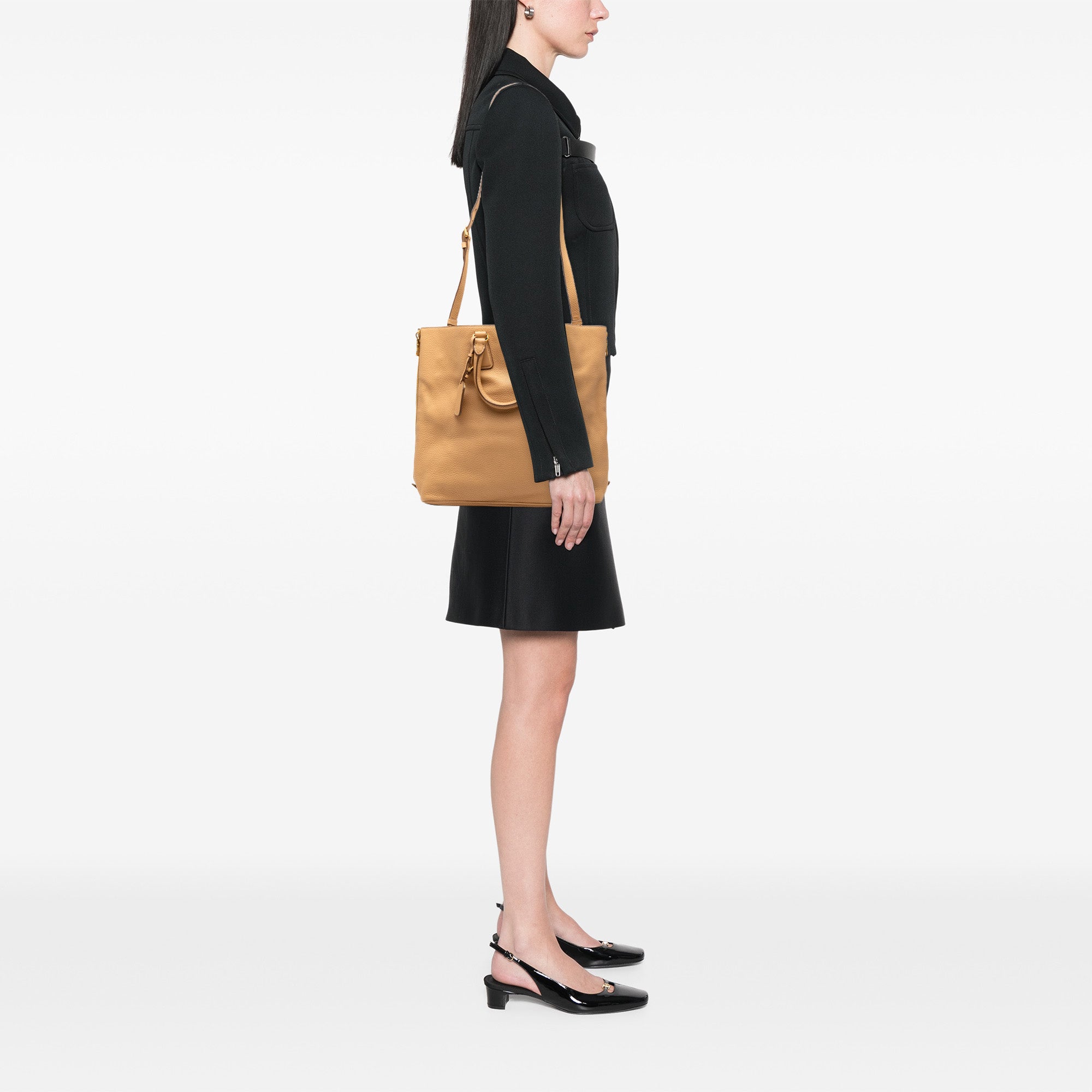 Vitello Daino Side Zip Convertible Tote - Image 6