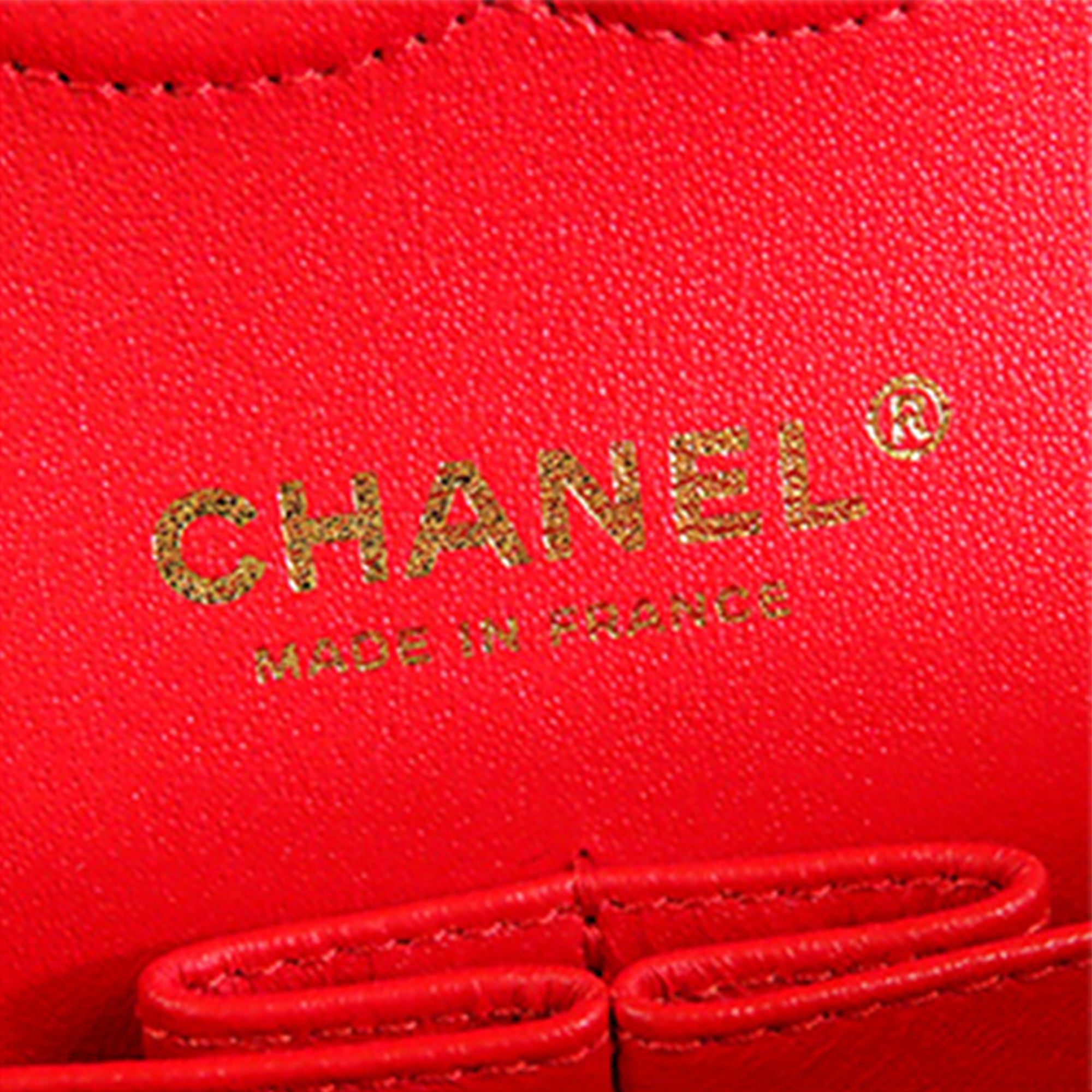 Medium Classic Patent Double Flap - Image 5